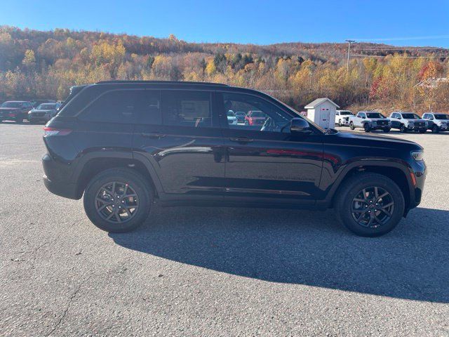 2027 Jeep Grand Cherokee LAREDO ALTITUDE 4X4 - 23080179 - 7