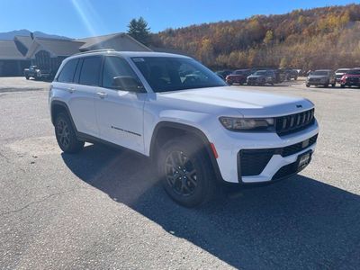 2027 Jeep Grand Cherokee 2 Row