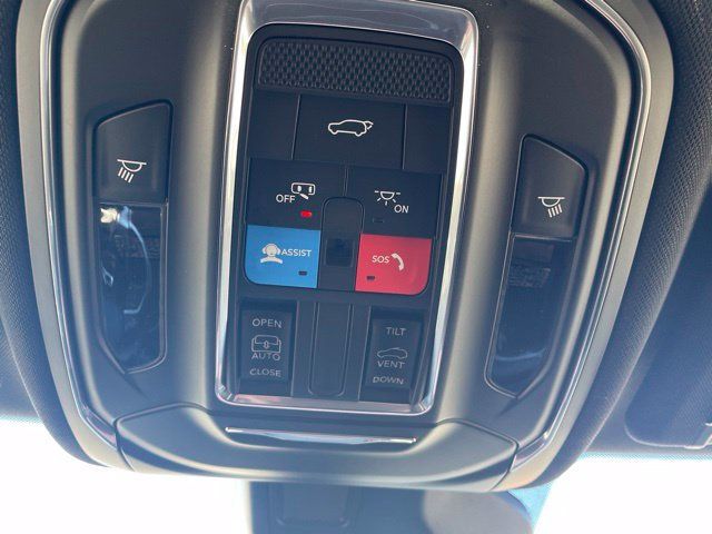 2027 Jeep Grand Cherokee 2 Row LAREDO 4X4 - 23081354 - 19