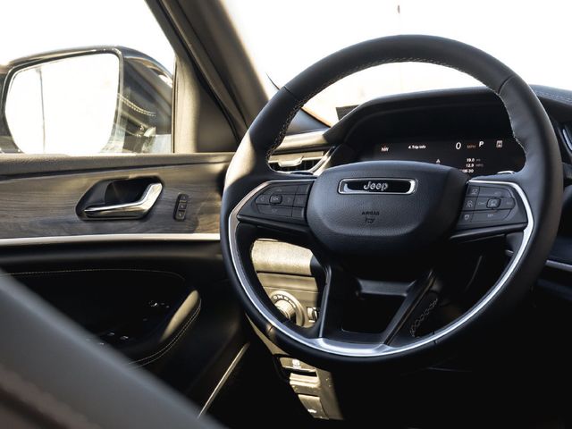 2027 Jeep Grand Cherokee 2 Row LIMITED 4X4 - 23090243 - 25