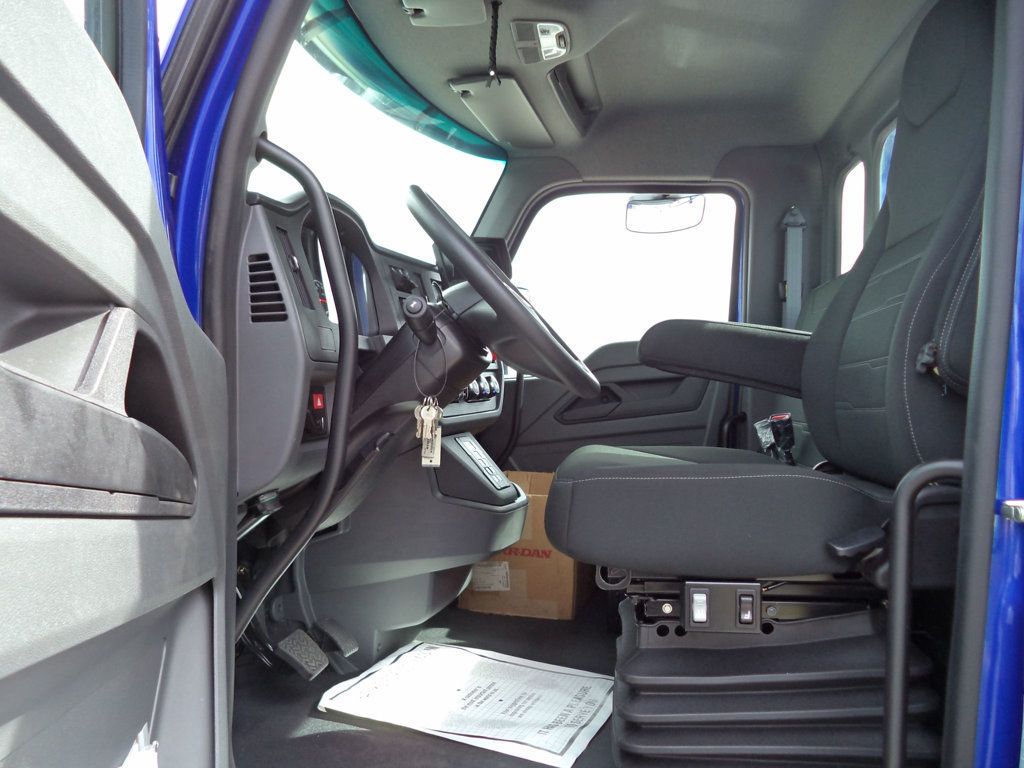 2027 Kenworth T280 w/ 22ft JerrDan Custom StepSide Classic Low Pro Carrier - 22652293 - 50