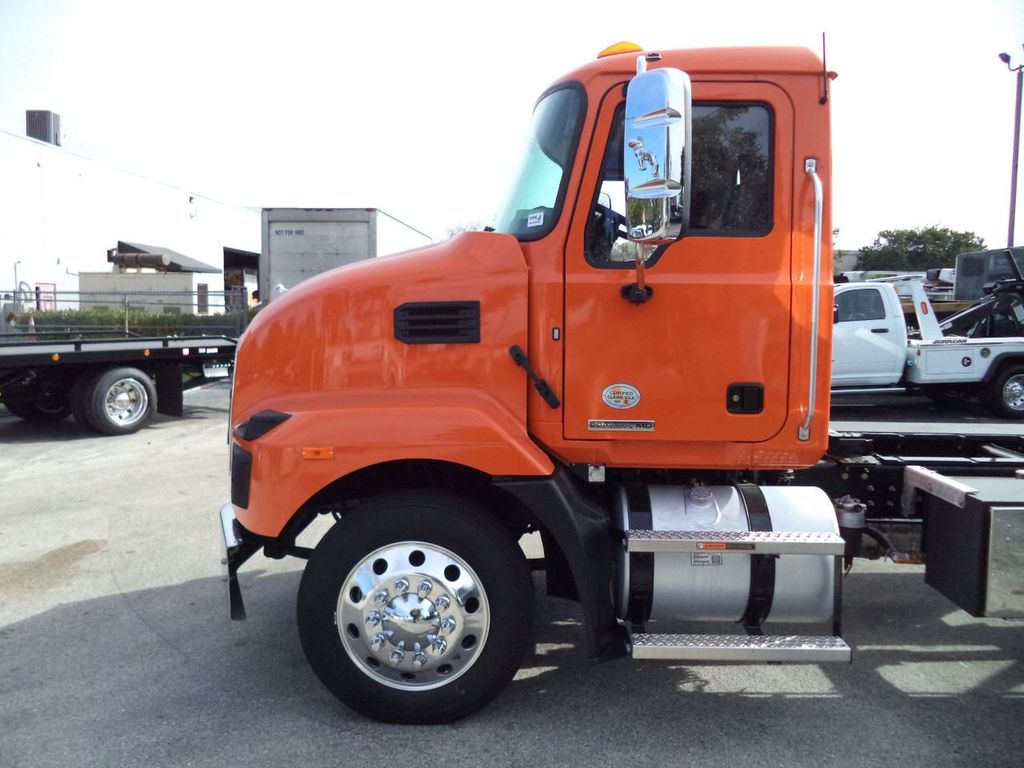 2027 Mack MD6 22FT JERRDAN ROLLBACK TOW TRUCK 22SRRD6T-W-LP SHARK - 22232938 - 12