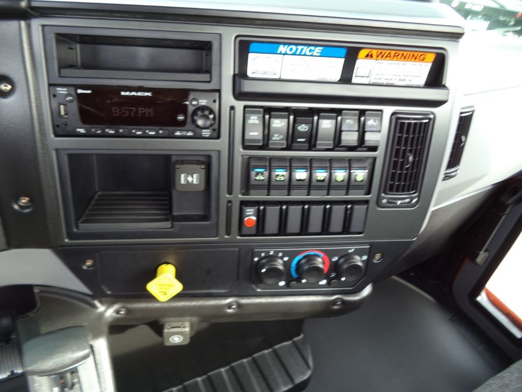 2027 Mack MD6 22FT JERRDAN ROLLBACK TOW TRUCK 22SRRD6T-W-LP SHARK - 22232938 - 46