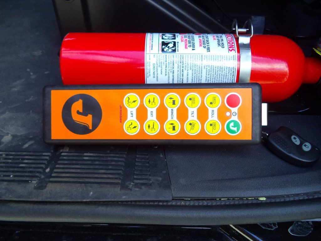 2027 Mack MD6 TowBox 26FT ENCLOSED ROLLBACK TOW TRUCK SHARK JERRDAN - 21897683 - 43