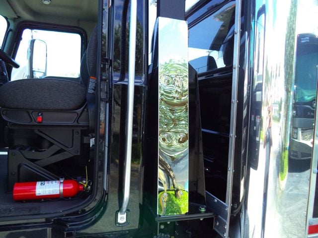 2027 Mack MD6 TowBox 26FT ENCLOSED ROLLBACK TOW TRUCK SHARK JERRDAN - 21897683 - 52