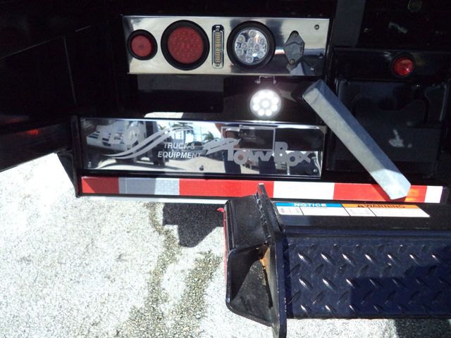 2027 Mack MD6 w/ Jerr-Dan 22ft Enclosed Shark TowBox Carrier Rollback - 22197267 - 40