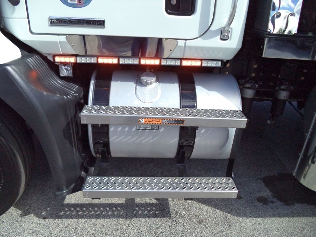 2027 Mack MD6 w/ Jerr-Dan 22ft Enclosed Shark TowBox Carrier Rollback - 22197267 - 45