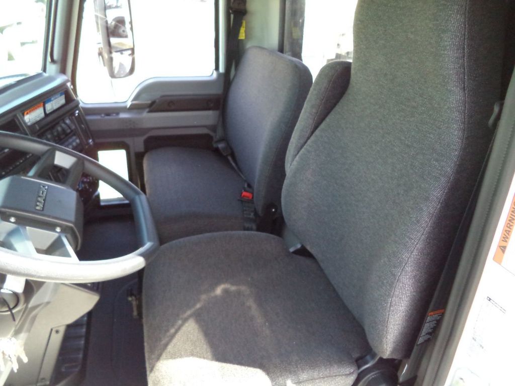 2027 Mack MD6 w/ Jerr-Dan 22ft Enclosed Shark TowBox Carrier Rollback - 22197267 - 51