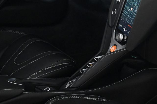 2027 McLaren 750S Spider - 23010536 - 14