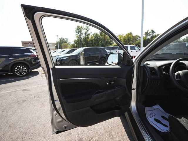 2027 Mitsubishi Outlander Sport 2.0 ES - 23085824 - 10