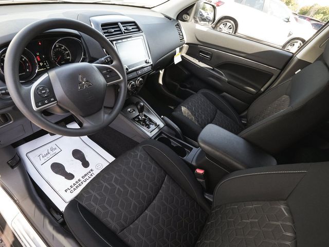 2027 Mitsubishi Outlander Sport 2.0 ES - 23085824 - 16