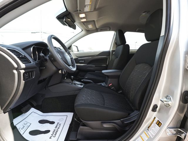 2027 Mitsubishi Outlander Sport 2.0 ES - 23085824 - 30