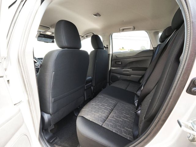 2027 Mitsubishi Outlander Sport 2.0 ES - 23085824 - 33