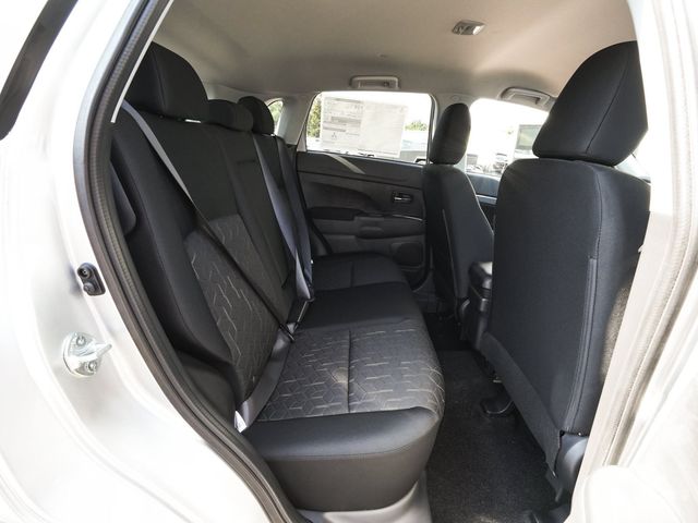 2027 Mitsubishi Outlander Sport 2.0 ES - 23085824 - 35