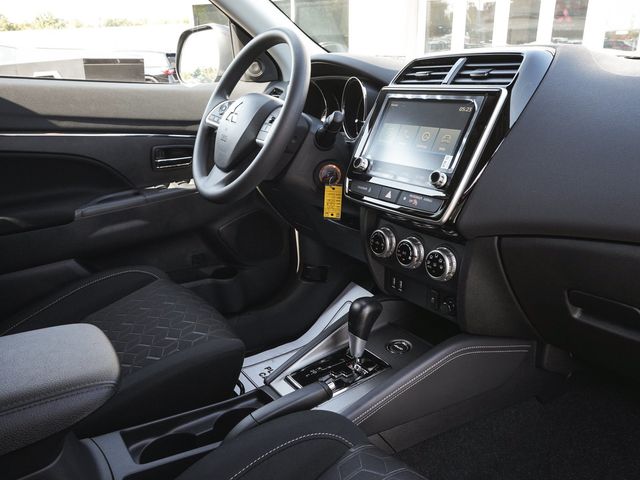 2027 Mitsubishi Outlander Sport 2.0 ES - 23085824 - 39