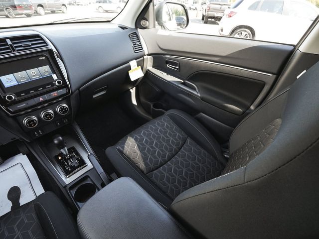 2027 Mitsubishi Outlander Sport 2.0 ES - 23085824 - 43