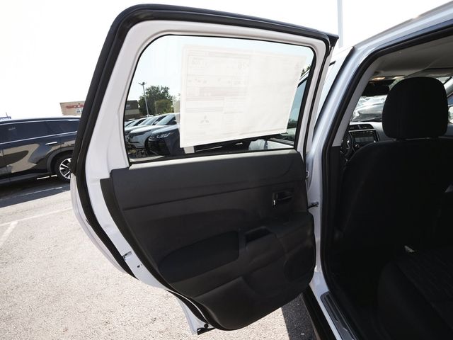 2027 Mitsubishi Outlander Sport 2.0 ES - 23089095 - 12