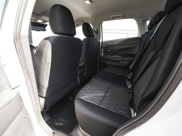 2027 Mitsubishi Outlander Sport 2.0 ES - 23089095 - 32