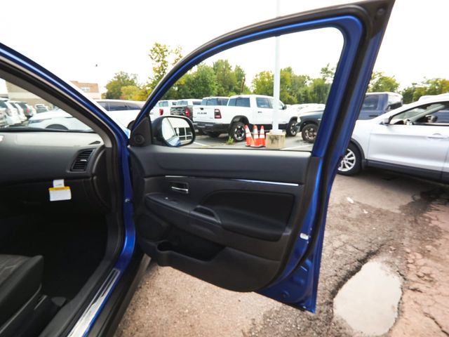 2027 Mitsubishi Outlander Sport 2.0 LE - 23085825 - 12