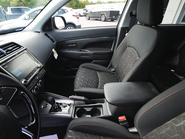 2027 Mitsubishi Outlander Sport 2.0 LE - 23085825 - 29