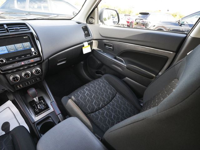 2027 Mitsubishi Outlander Sport 2.0 LE - 23089097 - 44
