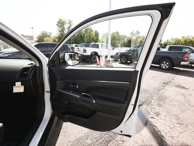 2027 Mitsubishi Outlander Sport 2.0 SE - 23089096 - 14