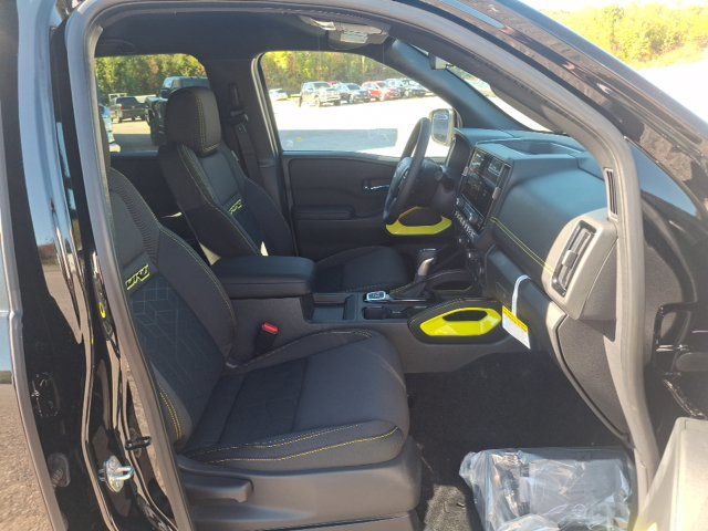 2027 Nissan Frontier SV - 23086410 - 27