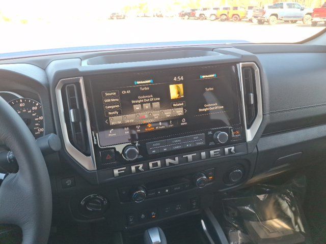 2027 Nissan Frontier SV - 23099450 - 17