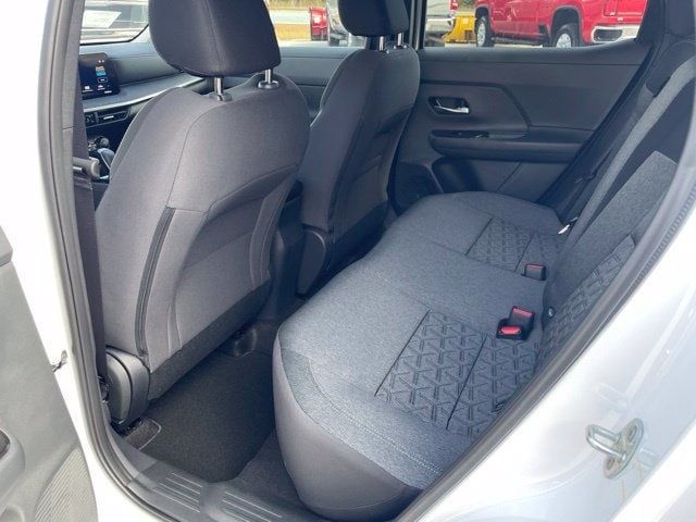 2027 Nissan Kicks SV - 23080782 - 19
