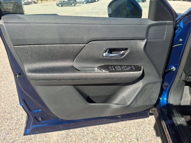 2027 Nissan Kicks SV - 23086412 - 9