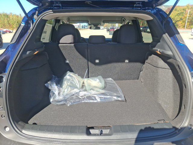 2027 Nissan Kicks SV - 23086412 - 22