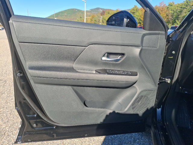 2027 Nissan Kicks SV - 23086414 - 9