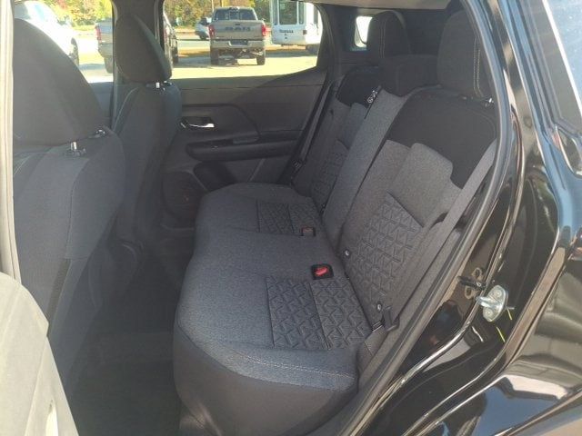 2027 Nissan Kicks SV - 23086414 - 21