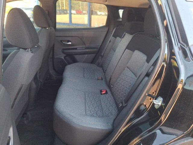 2027 Nissan Kicks SV - 23086415 - 22