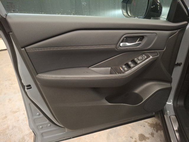 2027 Nissan Rogue Dark Armor - 23093177 - 9