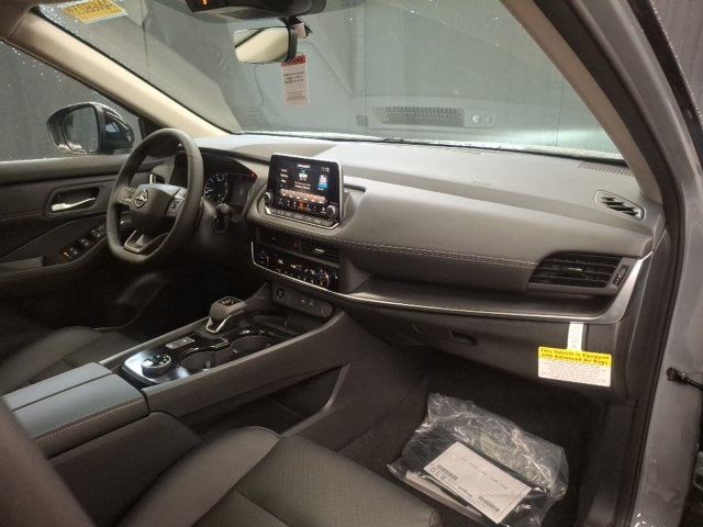 2027 Nissan Rogue Dark Armor - 23093177 - 30