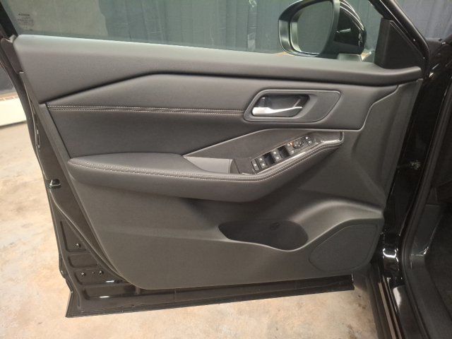 2027 Nissan Rogue Dark Armor - 23093178 - 9