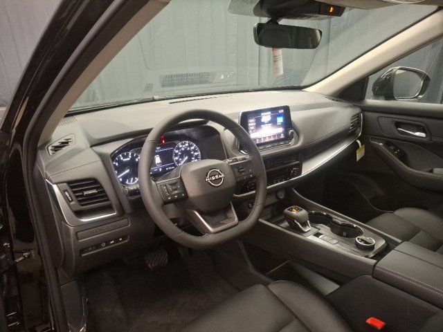 2027 Nissan Rogue Dark Armor - 23093178 - 13