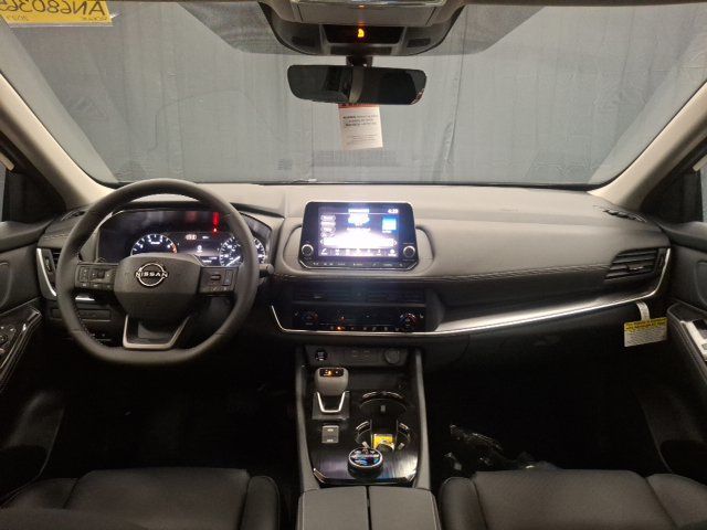 2027 Nissan Rogue Dark Armor - 23093178 - 14