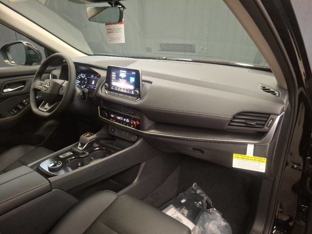 2027 Nissan Rogue Dark Armor - 23093178 - 29