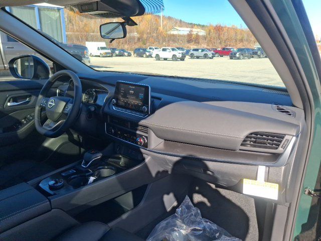 2027 Nissan Rogue Dark Armor - 23099455 - 31