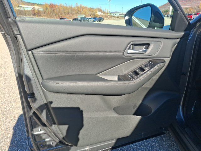 2027 Nissan Rogue Dark Armor - 23099456 - 9