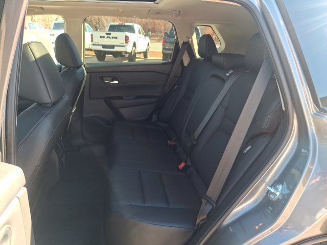 2027 Nissan Rogue Dark Armor - 23099456 - 26