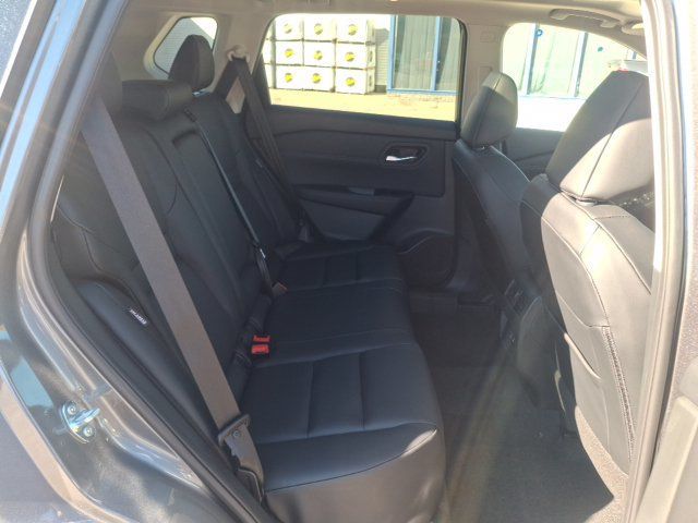 2027 Nissan Rogue Dark Armor - 23099456 - 29
