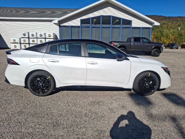 2027 Nissan Sentra SR - 23086419 - 7