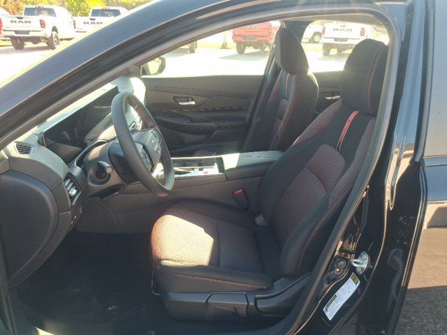 2027 Nissan Sentra SR - 23086420 - 11