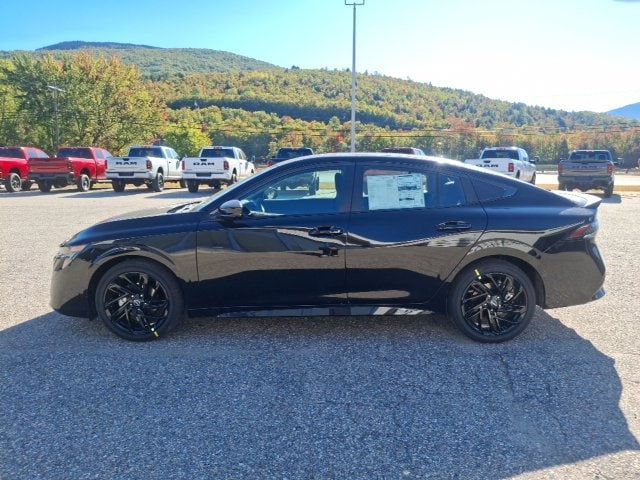 2027 Nissan Sentra SR - 23086420 - 3