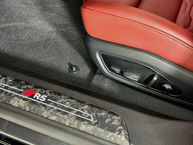 2027 Performance RS e-tron GT performance  - 23060382 - 23
