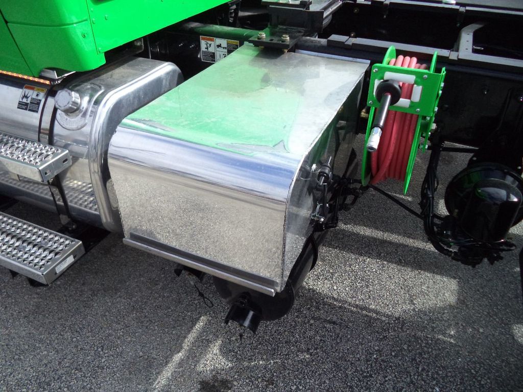 2027 Peterbilt 536 22FT JERRDAN ROLLBACK TOW TRUCK 22SRR6T-W-LP - 22313450 - 22