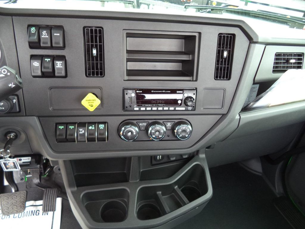 2027 Peterbilt 536 22FT JERRDAN ROLLBACK TOW TRUCK 22SRR6T-W-LP - 22313450 - 44